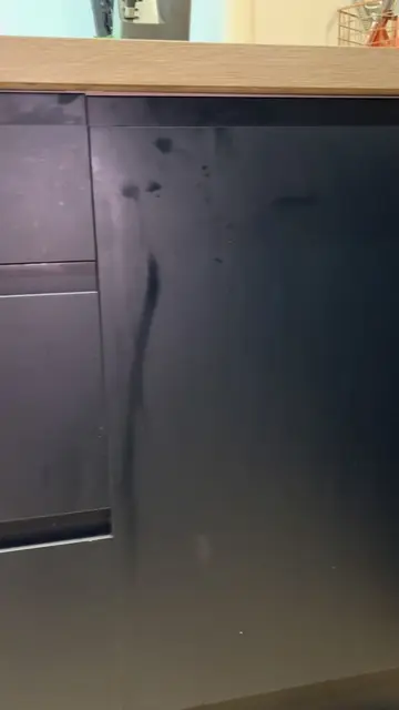 The process of cleaning matte cupboards #clean #cleanhacks #cleaninghacks #clean