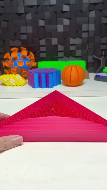 I Made a Giant Triangle Fidget! Model from Makerworld  #fidget #fidgettoys #3d #