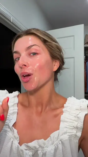 My skin has honestly never looked better ✨ I’ve consistently been using @NIOD’s 