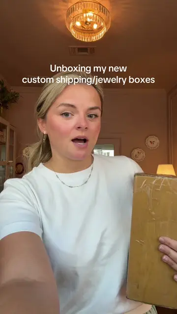 New boxes- what do you think?! 💕💎✨💍 #shippingsupplies #luxury #jewelrybox #cu