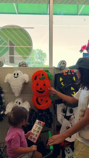 This is the first year I’ve actually liked Dollar Tree Halloween decor. Especial