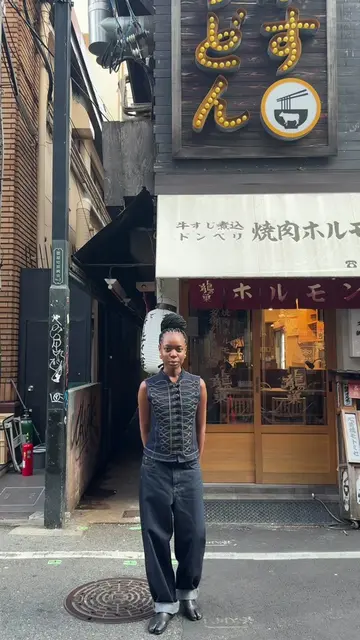 vintage shopping in osaka, japan ootd. #japan #osaka #vintage #travel #fashion 