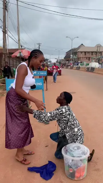 Sometimes, a little kindness can mean so much. ❤️ I saw her selling pure water o
