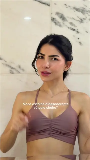 Skincare não termina no rosto 🫰🏻✨ A pele das axilas também merece atenção, pri