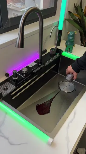 Not a sink. A kitchen flex. #viral 