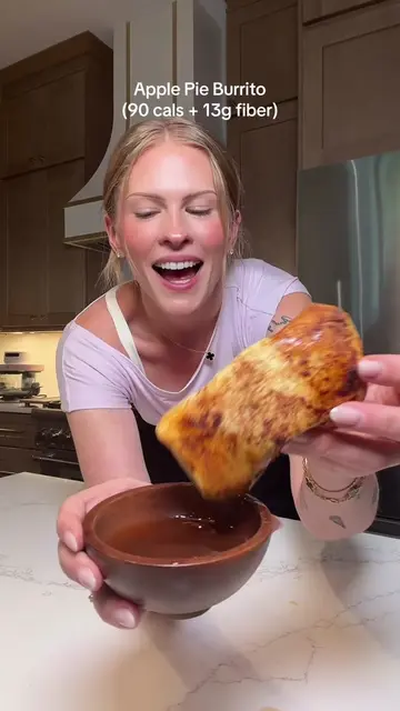 Apple Pie Burrito (90 cals + 13g fiber) and 4g protein 🍎🌯 🥧 This recipe makes