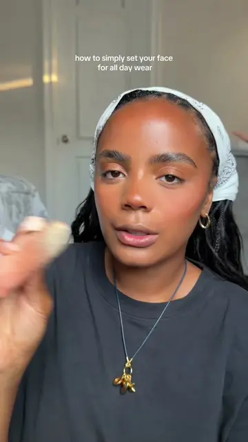 I’ve been hearing that you don’t know how to set your face with powder, but you 