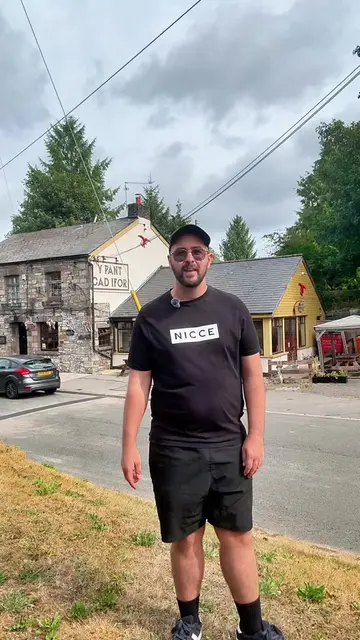 Did you know this pub was serving pints before the USA was even a country? 🍻🏴�