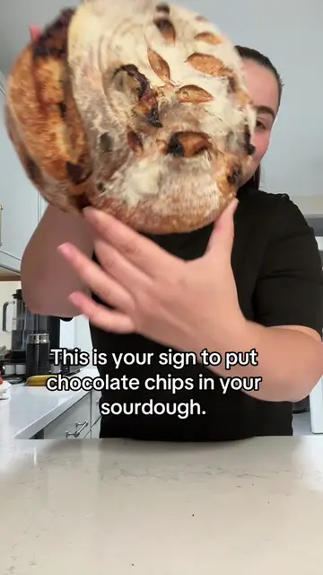 She’s not like other sourdoughs 💅🍫 #sourdoughbread #sourdoughstarter #bread #s