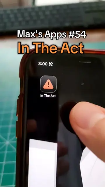 Sneaky sneaky #app #prank #techtok #iphone #caughtoncamera 