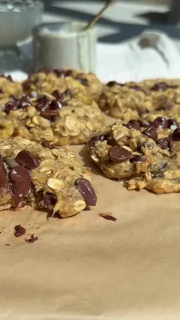 Protein Banana Bread Breakfast Cookies 🍌✨ These taste like soft banana bread co