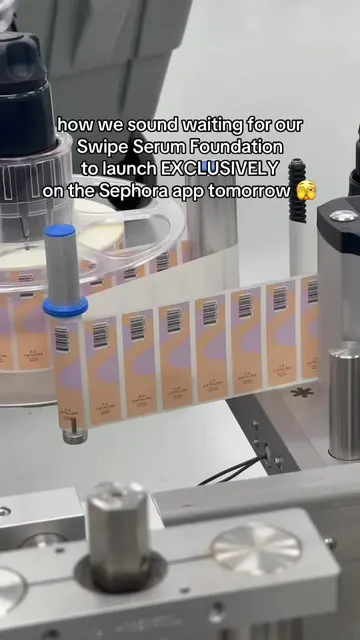 She’s prepped, packed, ready, and heading to you. 📦 TOMORROW (8/19) Swipe Serum