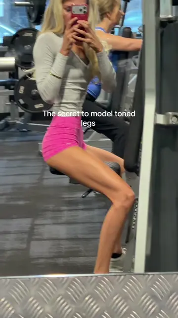 The secret to toned, model girl legs ✨ My approach: ♡ Carefully programmed weigh