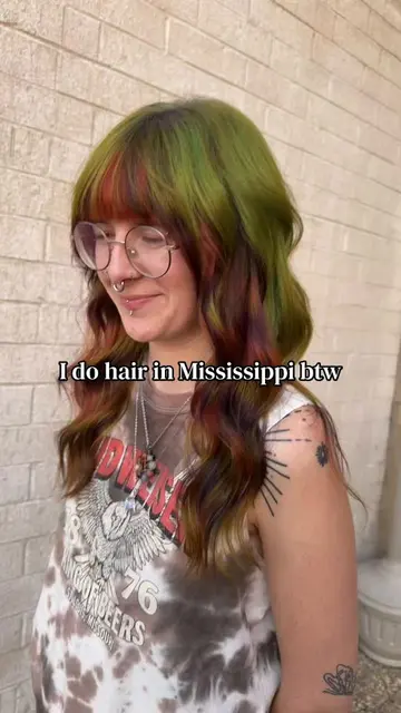 #vividhaircolor #mississippihairstylist #hairstylist #rainbowhair #mississippi 
