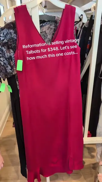 Why are the best vintage dresses always petite?! #naturalfibers #sustainablefash