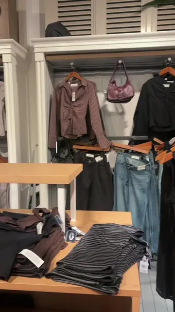 @hollister lovee the fall collection🍂🤎#fypシ゚viral #hollister #girlyfinds #fall
