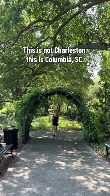 August stroll at the Hampton-Preston house and gardens in Columbia, SC (Historic