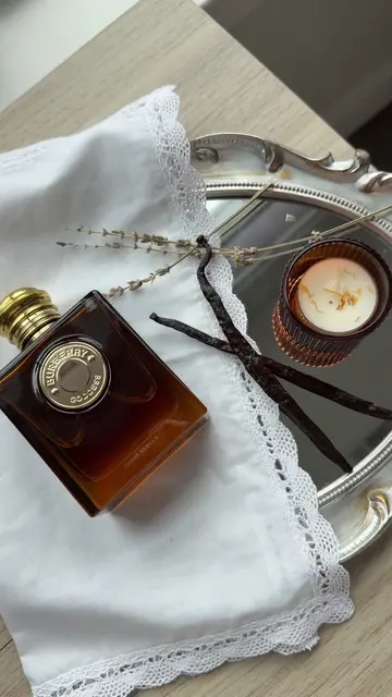 Meet my new fall fragrance 🤎🍂 Burberry Goddess Amber Vanilla Eau de Parfum Int