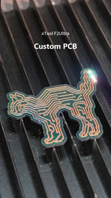You don't need a working circuit to sell circuit-board art. It's the look people