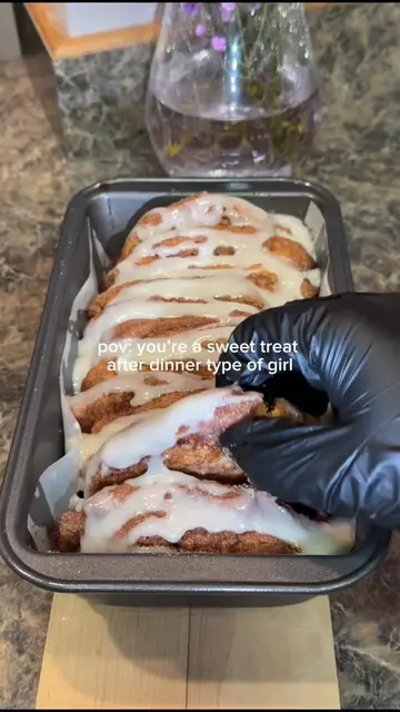 cinnamon pull apart bread🤎 ingredients • 1 can biscuit dough • 6 tbsp melted bu