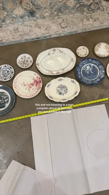 I’ve been hoarding cute plates for this very moment #platewall #colorfulhome #DI