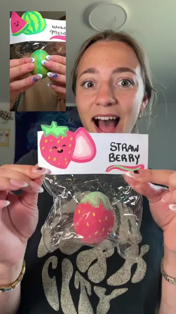 DIY egg cracking squishy 🍓😱 #fyp #squishy #DIY #tutorial #foryou 