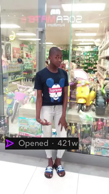 Just a girl 👩🏼‍❤️‍💋‍👩🏾😂#fyp??viral??tiktok #template #howtogoviralontiktok