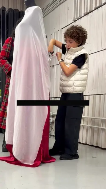 Teaching college at 10.  ✂️ 🪡  Max joined fashion design students at the Fashio