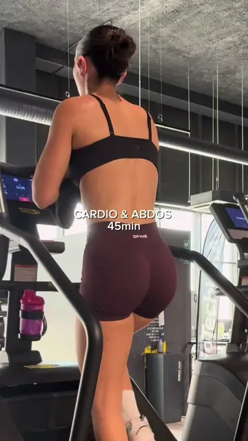 Séance cardio & abdos — 45 min ⏱️ Pas facile mais on s’accroche !! 💪🏻 N’hésite