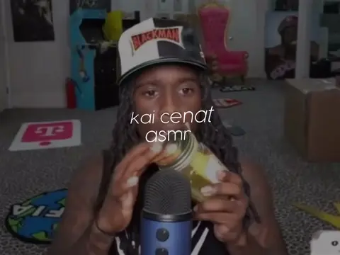 i love his sneakers unboxing asmr #asmr#asmrcelebrities#kaicenat#kaicenatasmr#lo