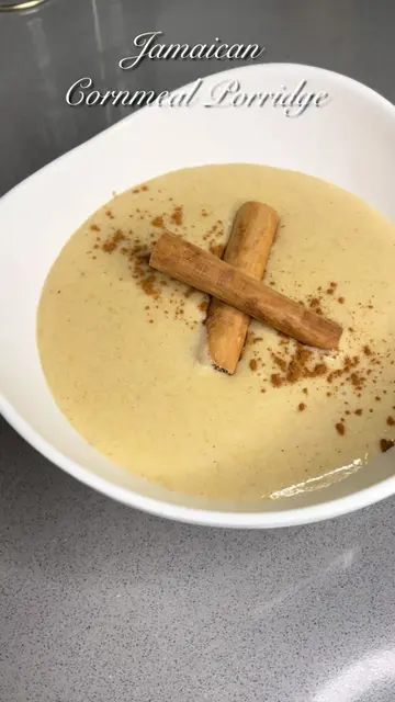 🇯🇲🥣 Jamaican Cornmeal Porridge. Creamy, rich, sweet, and packed with warm cin