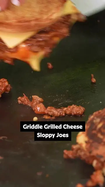 Your grilled cheese just got even better. 🤤🧀 Fire up your Blackstone because i