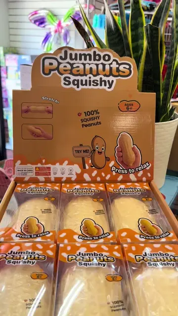 🥜🥜 Cacahuate is here! Super cute and now available in a smaller size! 😍 We ha