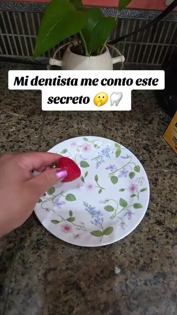 Mi dentista me conto este secreto 🤫🦷#Tip #Clean #CleaningTips #teethwhitening 