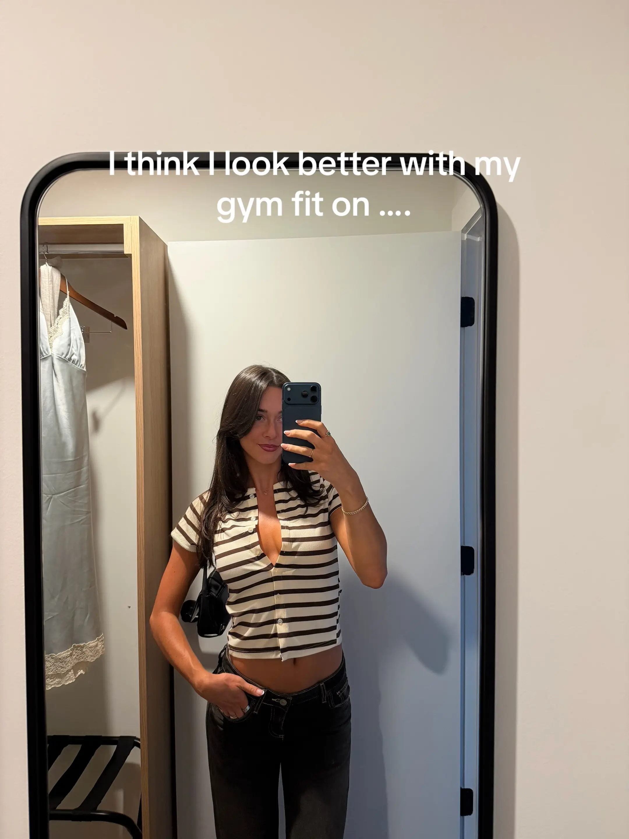 & my program to train tg is in my bio 😘😘 @Ladder | Fitness App #glutes #gymgir