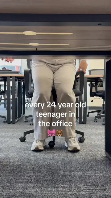 this just means we’re locked in 👩🏻‍💻 #officehumor #girltok #genzlife #officel