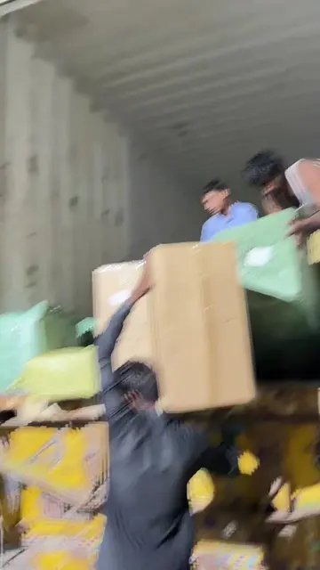 Kam per hain Alhumdullilah