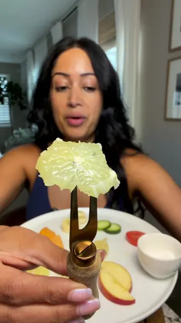 Is this the power of suggestion?  My own tips: make sure the potato chip is salt