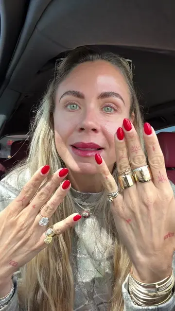 Nail day best dayyy #nailinspo #nailtransformation #greennails #jewelryinspo #je