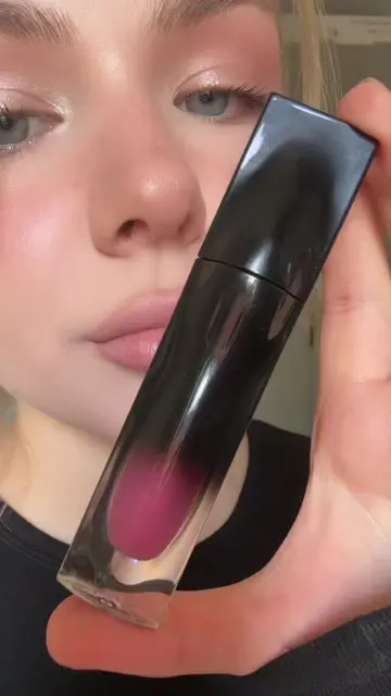 bubble gum lips 🫧💗 using stellar dust lip stain - 03 luxia from @Timephoria US