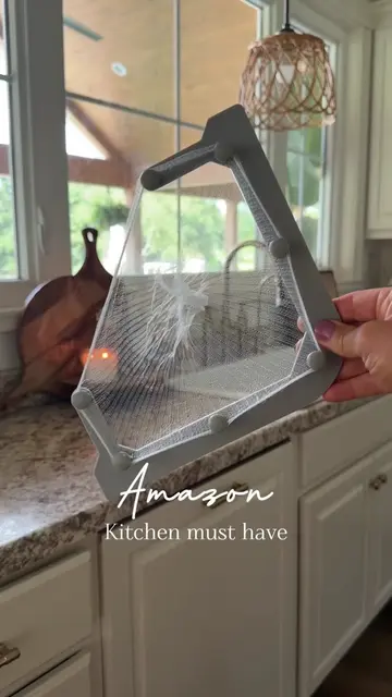 Amazon kitchen must have! This corner sink drainer is so handy while doing dishe