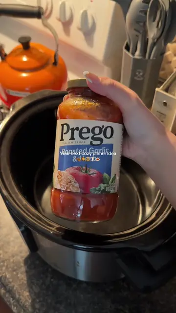 Crockpot lasagna soup for dinner 🍂🥘 Recipe from @Emily Fahrlander  Ingredients