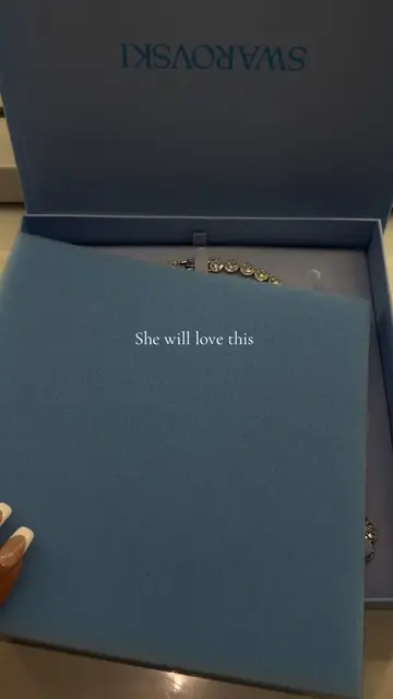 If she loves jewelry, get her THIS✨ #swarovski #diamonds #giftidea #fyp #crystal