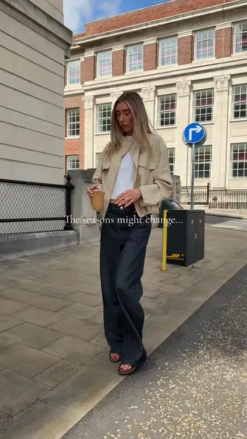 Styling all seasons with @Birkenstock Europe. The perfect footwear option for ev