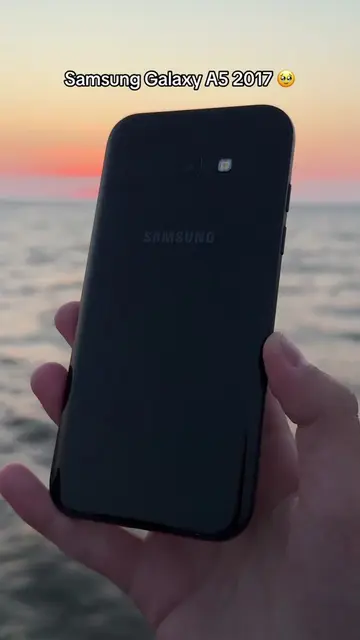Samsung Galaxy A5 2017 on Android 6 (never updated) nostalgia 🥹 #oldphone #oldp