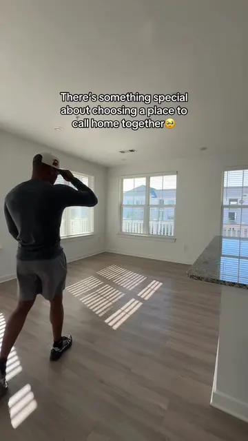 Our next chapter starts here🥹🔑 @elite.brown #moving #newplace #nextchapter #ma