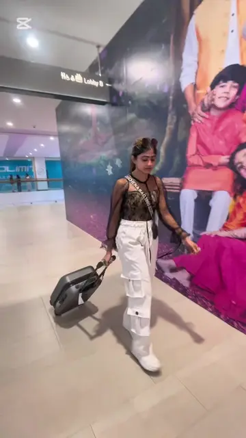 Travel in Style ✈️🧳  3 Sizes,  4 Colors & Lightweight #StylishLuggage #TravelEs