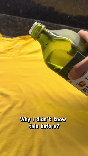 Oil stains not a problem anymore 👌#laundry #laundryhack #homehacks  #cleaningha