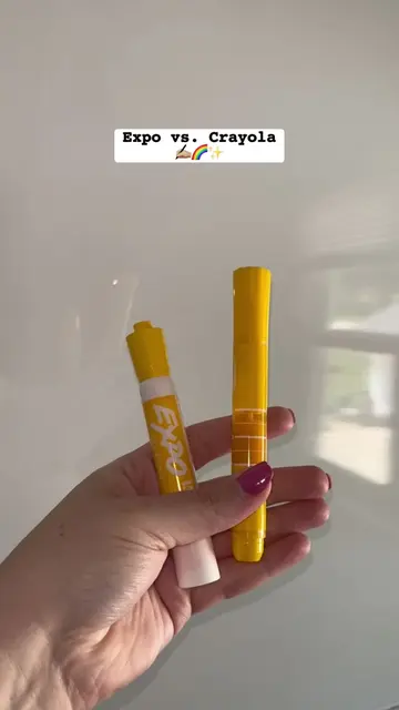 Comparing my two favorite dry erase marker brands! • • • #crayola #expo #dryeras