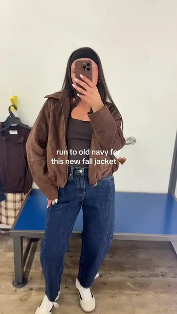 Old Navy did NOT disappoint with this faux-suede Harrington jacket 🤎 the perfec